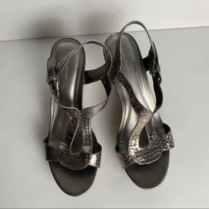 Kelly & Katie snakeskin pattern wedge sandal